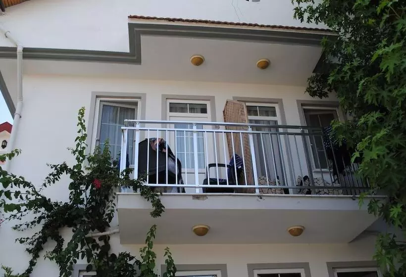 בית מלון כפרי Tugay