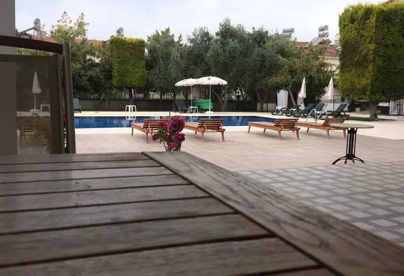 בית מלון כפרי Tugay