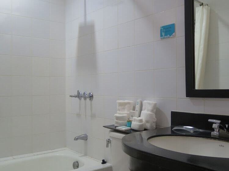 Microtel By Wyndham Davao