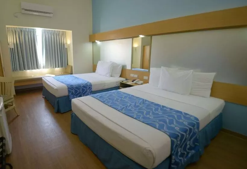 Microtel By Wyndham Davao
