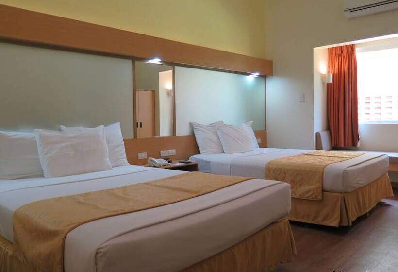 Microtel By Wyndham Davao