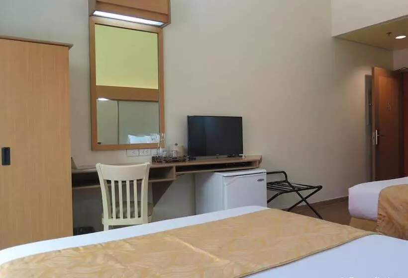 Microtel By Wyndham Davao