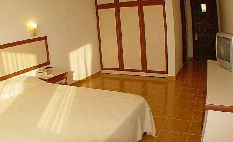 Oscar Seaside & Spa Hotel by Club Aquarium