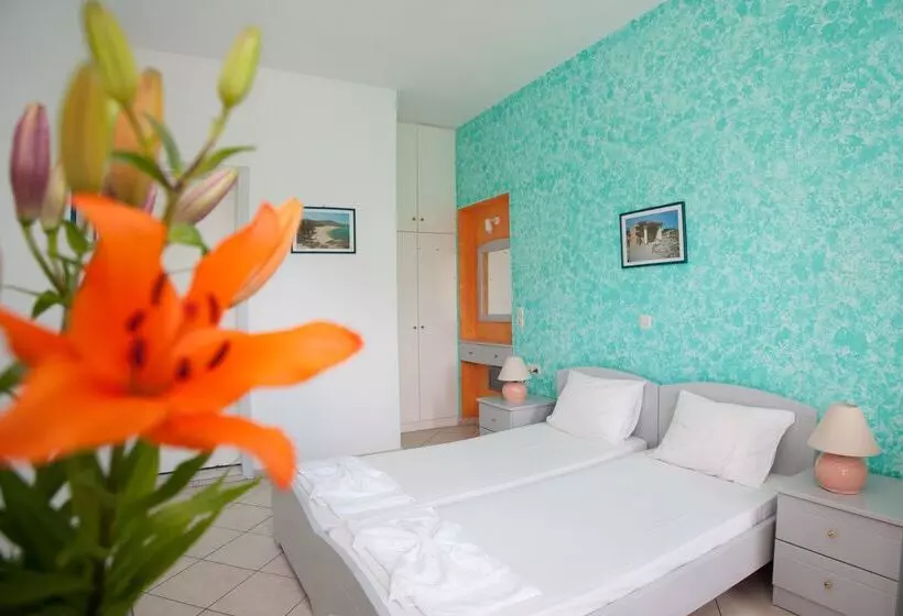 Cosmi Apts Gouves By Estia