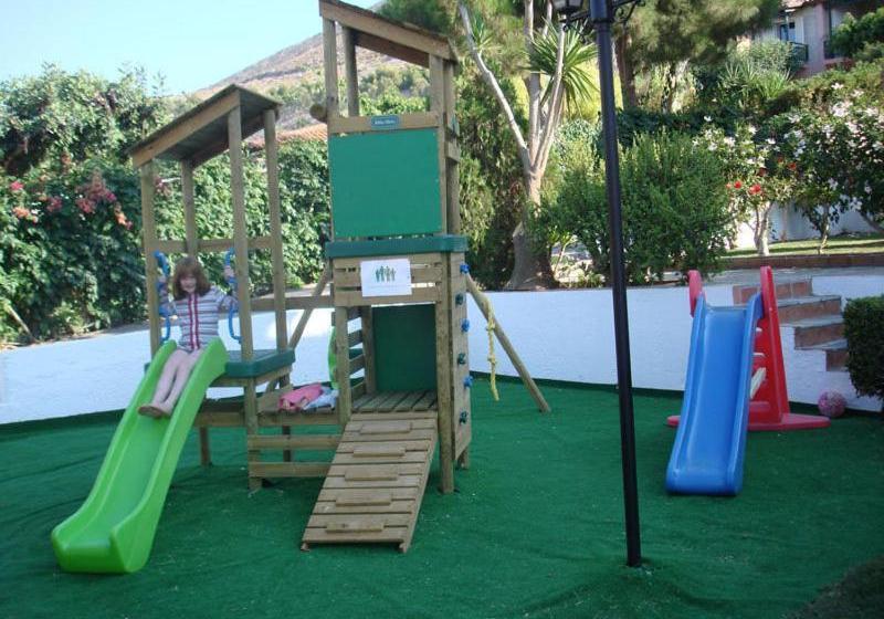 ホテル Sunrise Apartments Koutouloufari