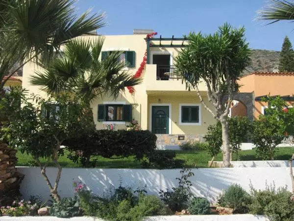 ホテル Sunrise Apartments Koutouloufari