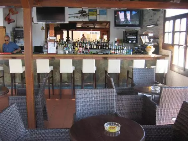 ホテル Sunrise Apartments Koutouloufari