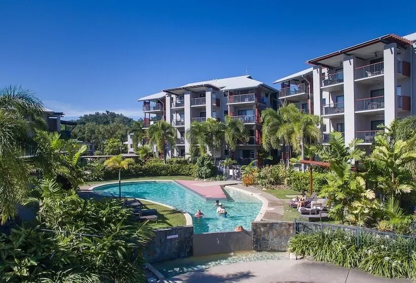 호텔 Blue Lagoon Resort