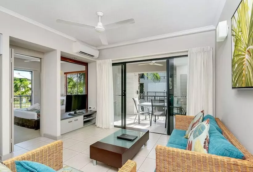 호텔 Blue Lagoon Resort