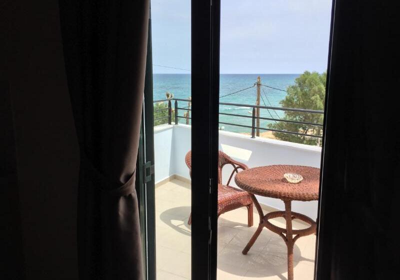 בית מלון כפרי Diogenis Blue Palace