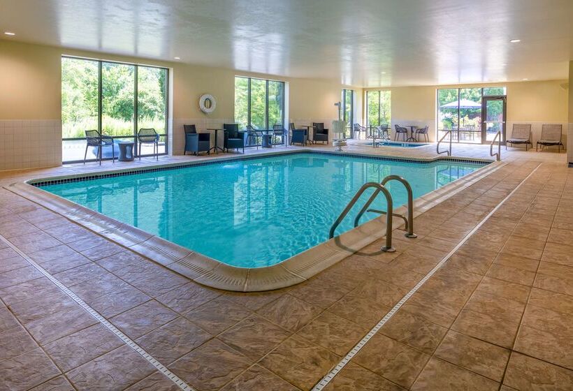 Отель Hampton Inn Harriman Woodbury