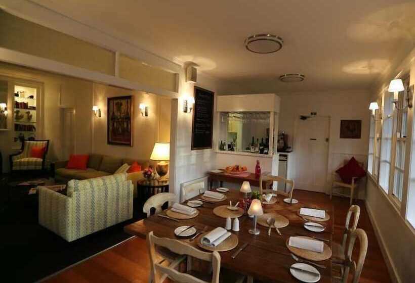 فندق Holmwood Guesthouse