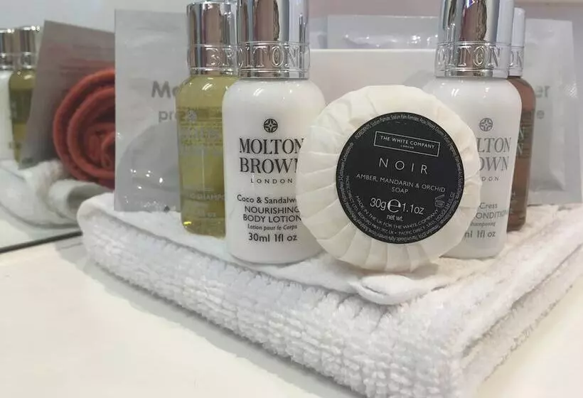 هتل Holmwood Guesthouse