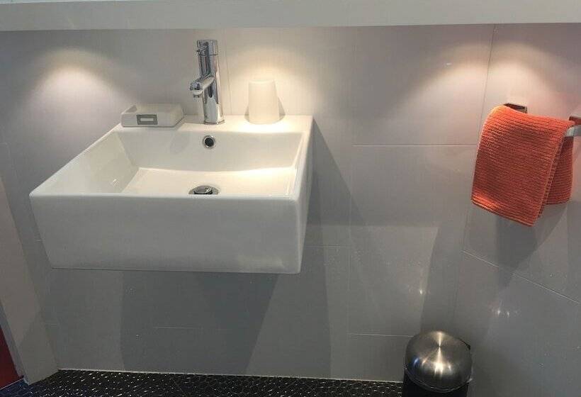 فندق Holmwood Guesthouse