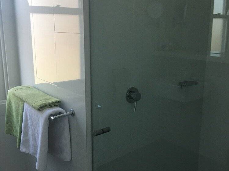 فندق Holmwood Guesthouse