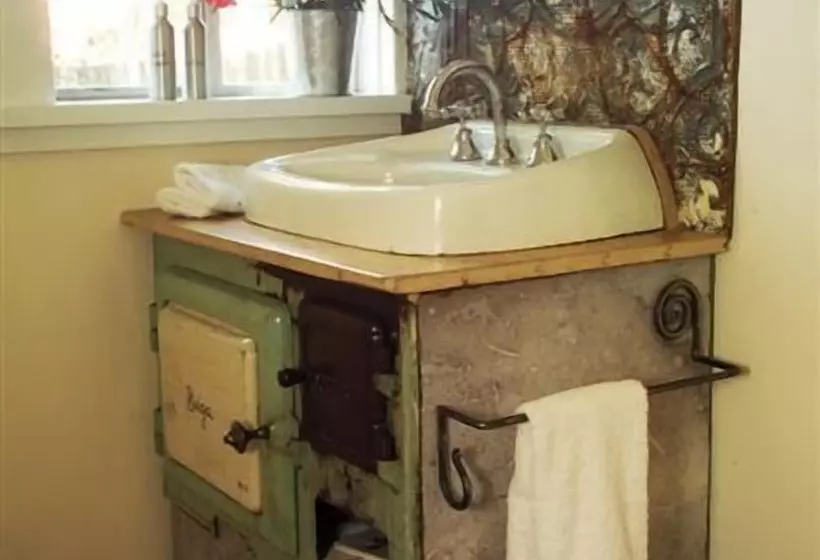 فندق Old Leura Dairy