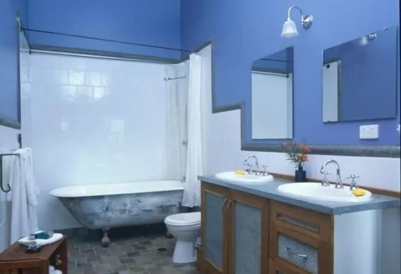 فندق Old Leura Dairy