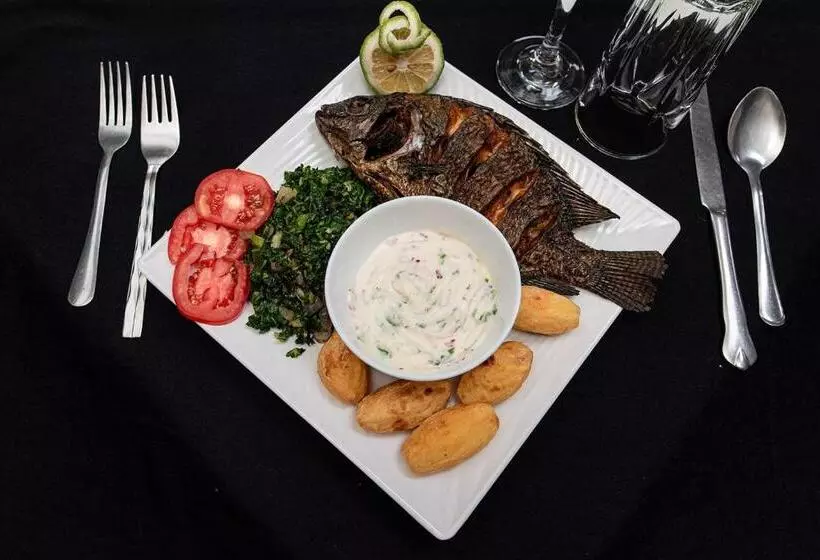 هتل The Stand Leisure