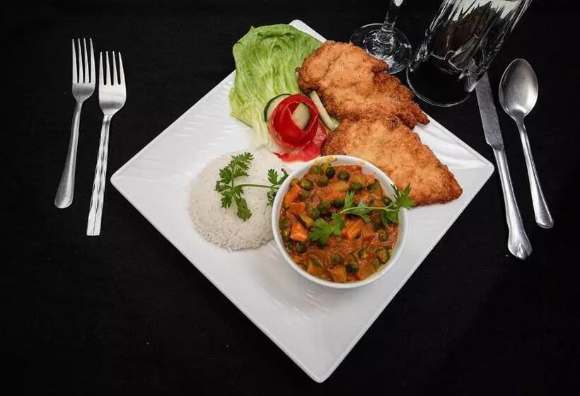 هتل The Stand Leisure