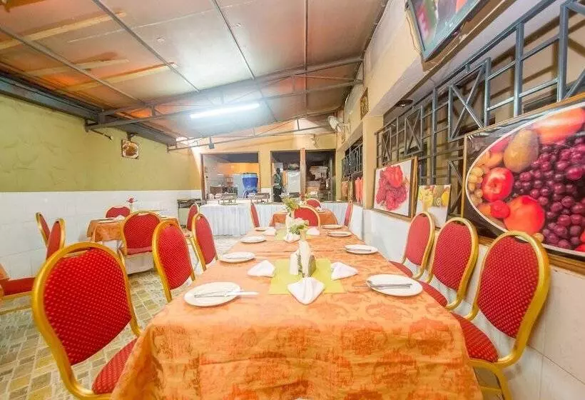 هتل The Stand Leisure