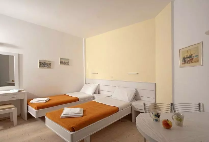 Melissa Apartments, Studios & Suites