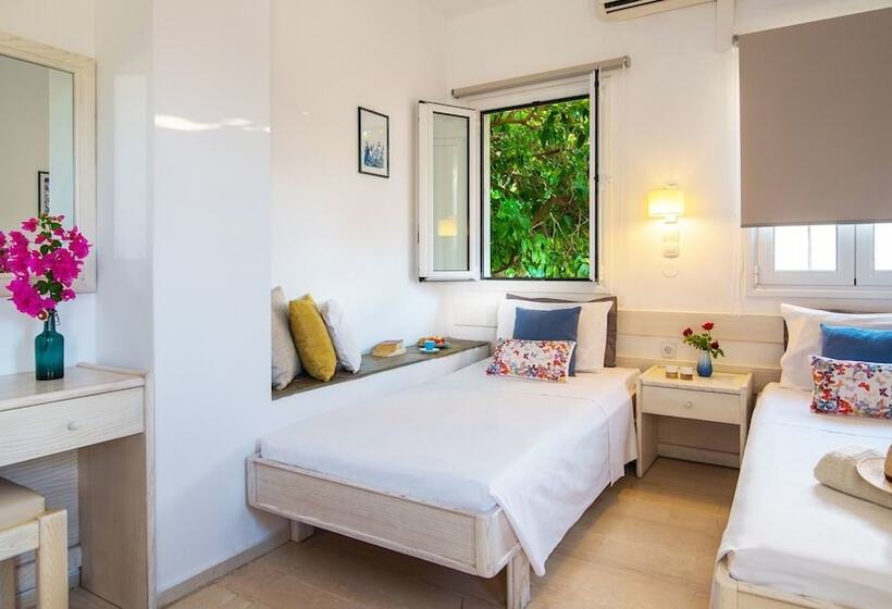 Melissa Apartments, Studios & Suites