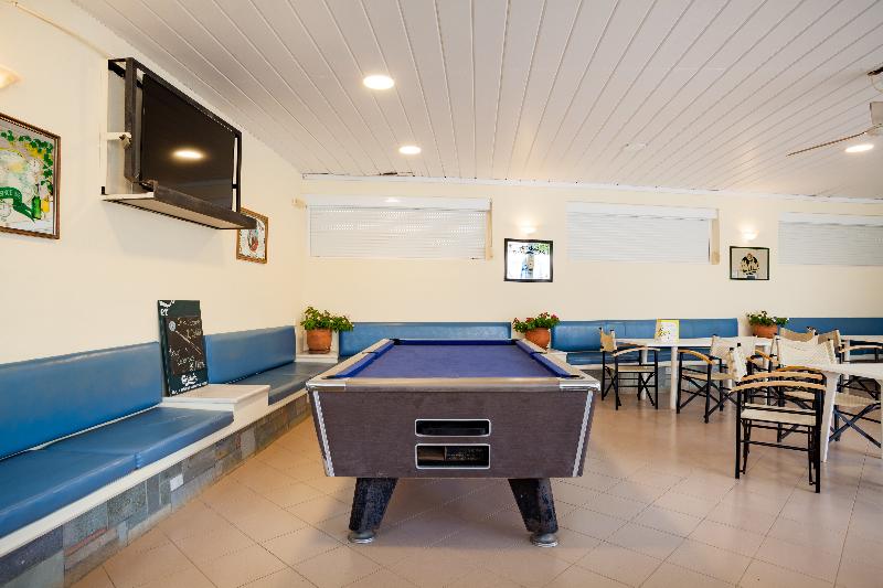 Melissa Apartments, Studios & Suites