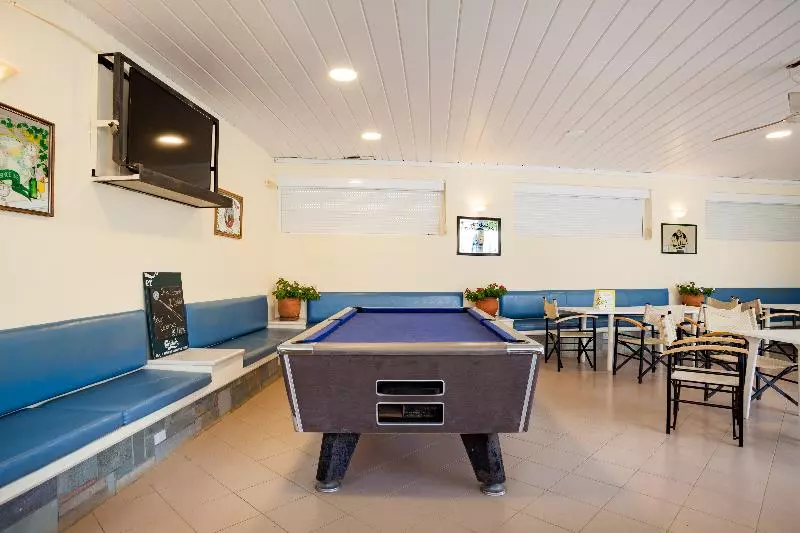 Melissa Apartments, Studios & Suites