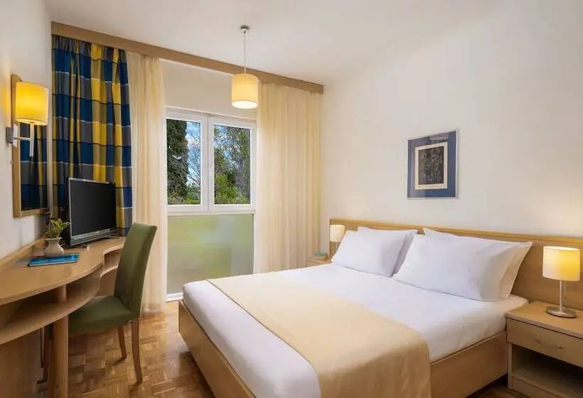 Hotelli Aminess Vival Casa Velaris