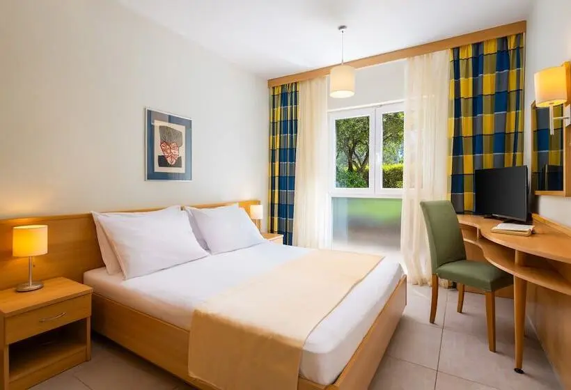 Hotelli Aminess Vival Casa Velaris