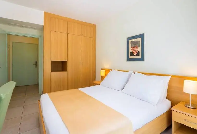 Hotelli Aminess Vival Casa Velaris