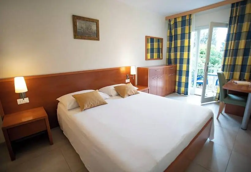 Hotelli Aminess Vival Casa Velaris