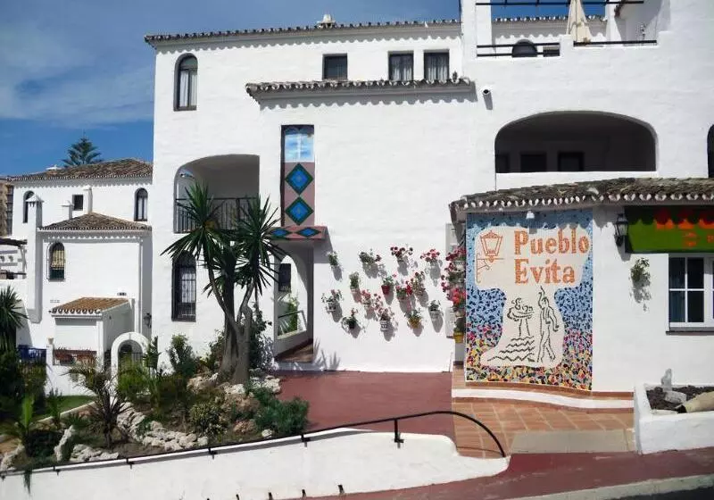 리조트 Pueblo Evita