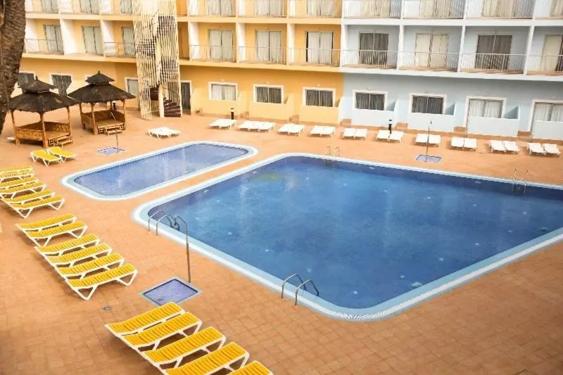 Surfing Colors Apartamentos