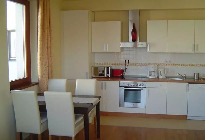 Trendy Deluxe Apartments