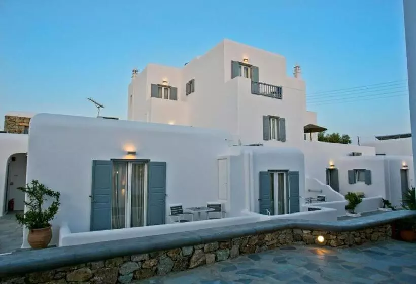 Annamaria Mykonos