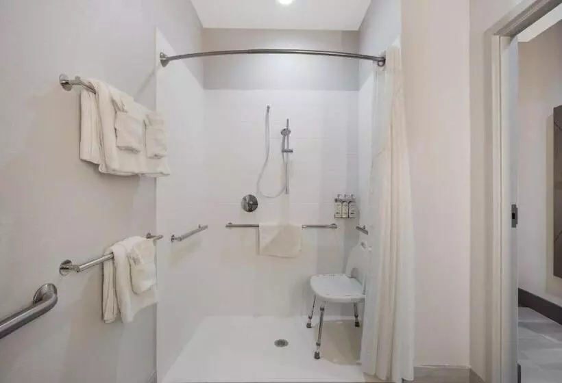 Holiday Inn Express Hotel & Suites Perry, An Ihg