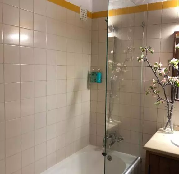 مسافرخانه Herdade Do Freixial Turismo Rural