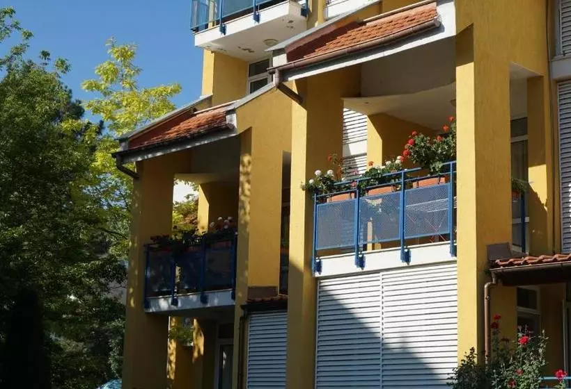 Отель Elite Apartments