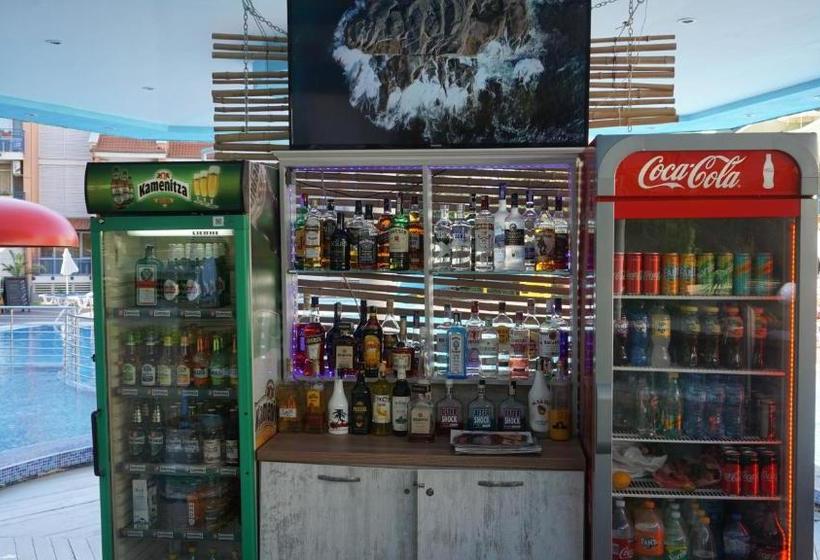 ホテル Elite Apartments