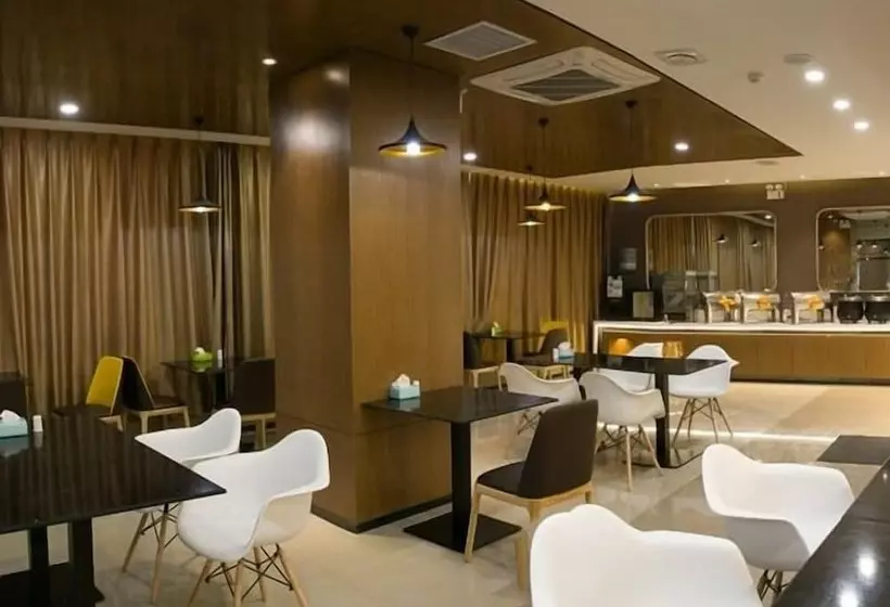 Отель Jinjiang Inn Jinan Quancheng Park