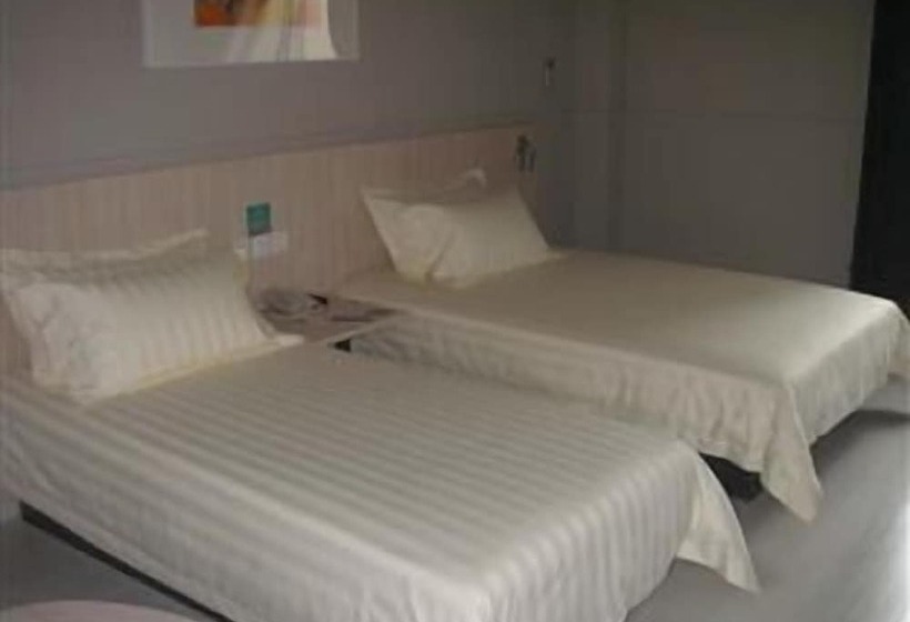 酒店 Jinjiang Inn Jinan Quancheng Park