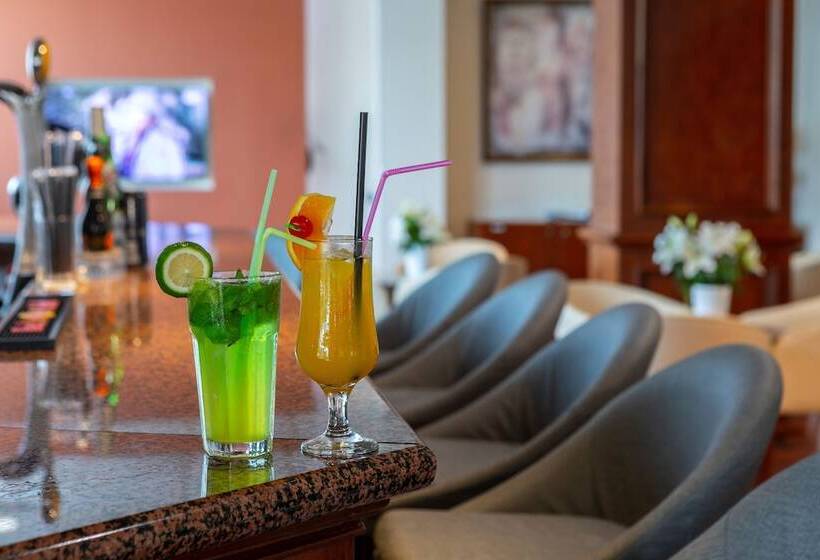 Hotel Kapetanios Limassol