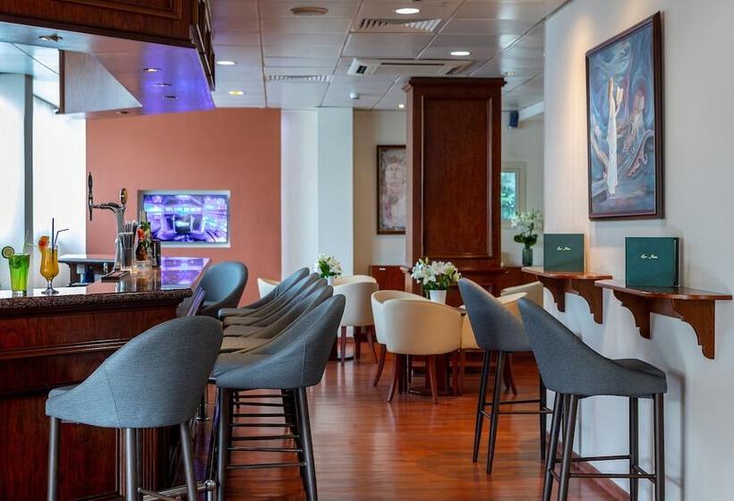 Hotel Kapetanios Limassol