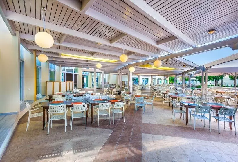 בית מלון כפרי Kipriotis Aqualand