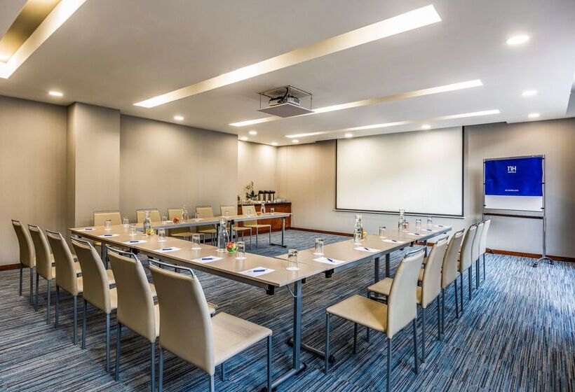 호텔 NH Bogota Urban 93 Royal