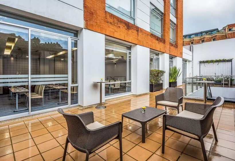 酒店 NH Bogota Urban 93 Royal