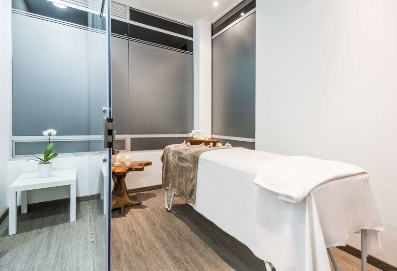 호텔 NH Bogota Urban 93 Royal