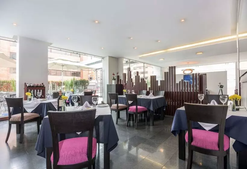 酒店 NH Bogota Urban 93 Royal