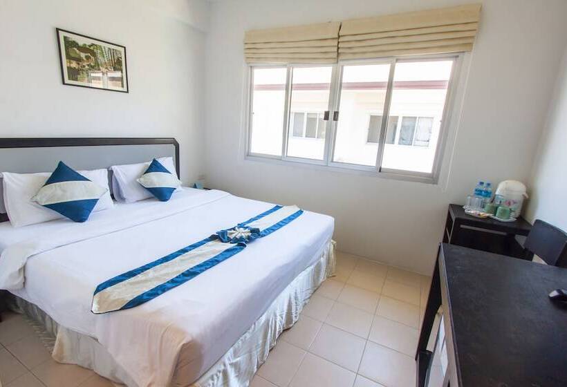 בית מלון כפרי Pp Charlie Beach Resort  Sha Plus